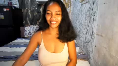 Snapshot of asian_janeth chatting on 07/12/26, 10:56 im janeth single mom online show from 07/12/26, 10:56