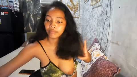 Snapshot of asian_janeth chatting on 07/15/26, 12:05 im janeth single mom online show from 07/15/26, 12:05