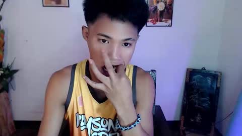 Snapshot of asian_lover05 chatting on 10/05/25, 07:12 asian_lover05 online show from 10/05/25, 07:12