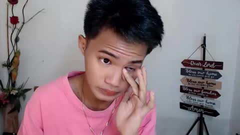 Snapshot of asian_lover05 chatting on 10/26/25, 04:24 asian_lover05 online show from 10/26/25, 04:24