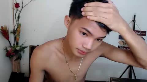 Snapshot of asian_lover05 chatting on 10/27/25, 09:52 asian_lover05 online show from 10/27/25, 09:52