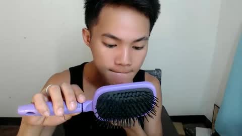 Snapshot of asian_lover05 chatting on 11/17/25, 02:45 asian_lover05 online show from 11/17/25, 02:45