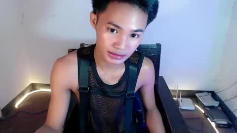 asian_lover05 online show from 03/04/26, 04:13