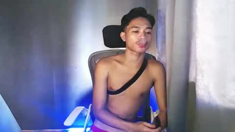 Snapshot of asian_mjxx chatting on 05/29/26, 06:33 cCALL ME MJ online show from 05/29/26, 06:33