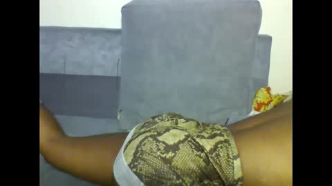 Snapshot of asian_pinay01 chatting on 11/13/25, 08:24 Asia online show from 11/13/25, 08:24