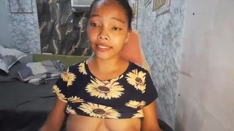 MAKE ME HAPPY HERE online show from 05/09/26, 03:56
