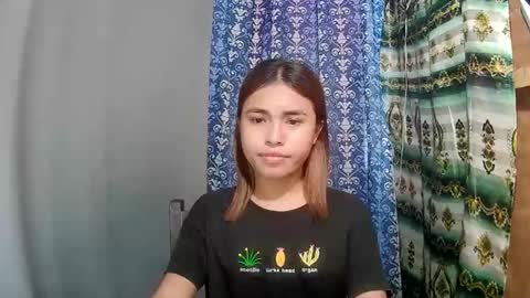 Sofia online show from 12/15/25, 06:17