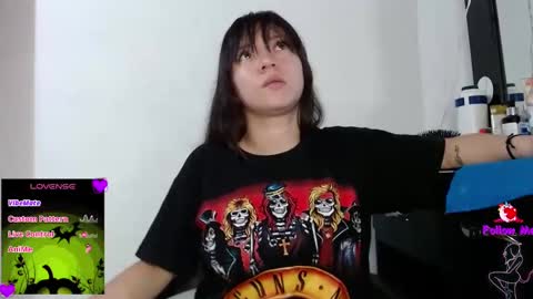 Snapshot of asian_sweet_damara chatting on 10/22/25, 07:02 Damara Roland online show from 10/22/25, 07:02