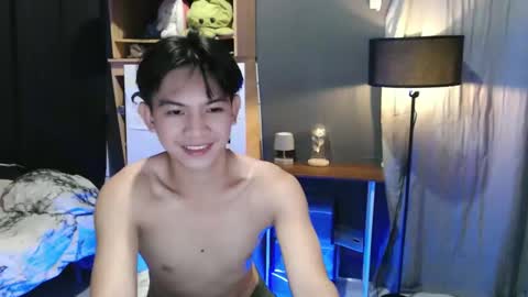 wayne online show from 02/12/25, 01:37