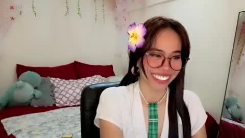 Snapshot of asianbabecandy chatting on 12/20/24, 09:00 candy online show from 12/20/24, 09:00