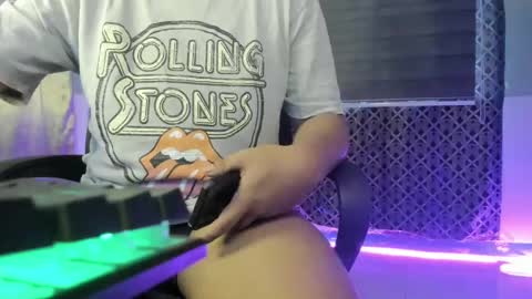 Snapshot of asianblackmen chatting on 02/26/25, 07:09 JEXX online show from 02/26/25, 07:09