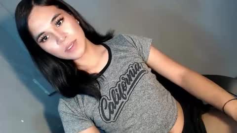 asianblk_barbiedoll online show from 09/25/25, 04:00