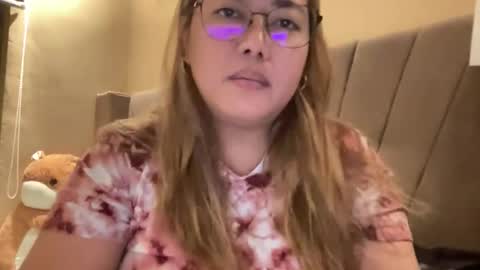 Curvy online show from 06/06/26, 12:21
