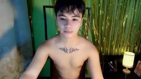 Snapshot of asiancarl_bigcock chatting on 11/25/25, 10:48 kairo dewji in ifbi online show from 11/25/25, 10:48