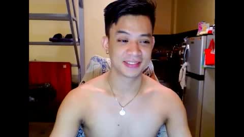 asiandreamboyx online show from 04/17/26, 02:03