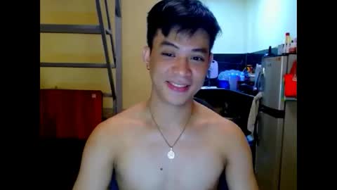 Snapshot of asiandreamboyx chatting on 05/22/26, 02:40 asiandreamboyx online show from 05/22/26, 02:40