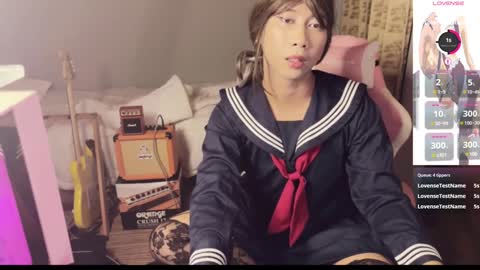 Snapshot of asianfemboycd chatting on 12/30/24, 01:25 Emi online show from 12/30/24, 01:25