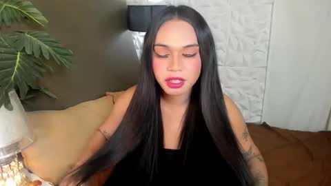 Snapshot of asianhugecockjulia1 chatting on 12/16/25, 09:03 JULIA online show from 12/16/25, 09:03