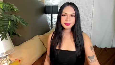 Snapshot of asianhugecockjulia1 chatting on 12/20/25, 09:16 JULIA online show from 12/20/25, 09:16