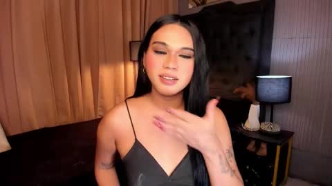 Snapshot of asianhugecockjulia1 chatting on 02/06/26, 01:21 JULIA online show from 02/06/26, 01:21