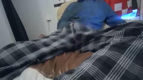 Snapshot of asianlooker chatting on 12/04/24, 08:40 John online show from 12/04/24, 08:40