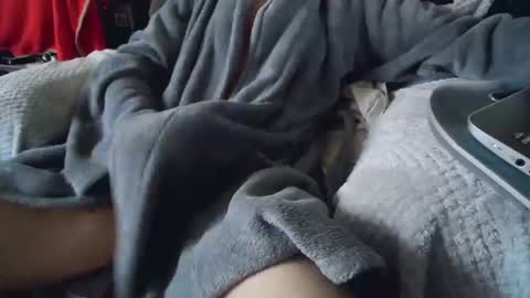 Snapshot of asianlooker chatting on 12/10/24, 03:33 John online show from 12/10/24, 03:33