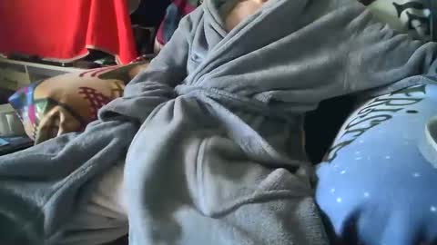 Snapshot of asianlooker chatting on 12/30/24, 03:13 John online show from 12/30/24, 03:13