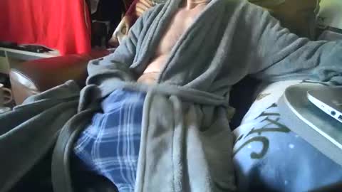 Snapshot of asianlooker chatting on 01/02/25, 03:40 John online show from 01/02/25, 03:40