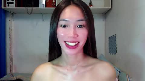 Snapshot of asianqt19 chatting on 10/01/25, 08:42 J A D E online show from 10/01/25, 08:42