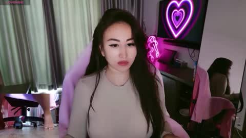 Snapshot of asianqueen777ohmi chatting on 10/27/25, 03:21 Rose Mingna online show from 10/27/25, 03:21