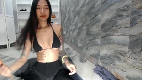 Snapshot of asianqueen93 chatting on 12/01/24, 05:13 Jeje special online show from 12/01/24, 05:13