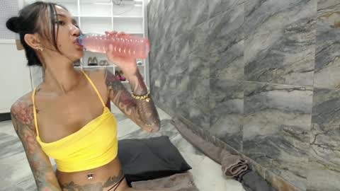 Snapshot of asianqueen93 chatting on 12/02/24, 02:08 Jeje special online show from 12/02/24, 02:08