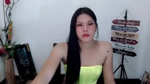 Snapshot of asiansexy_bitch chatting on 10/18/25, 02:18 lucy gwapa online show from 10/18/25, 02:18