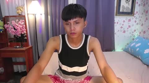 Snapshot of asiansmokeyxx chatting on 01/16/25, 03:46 prince online show from 01/16/25, 03:46