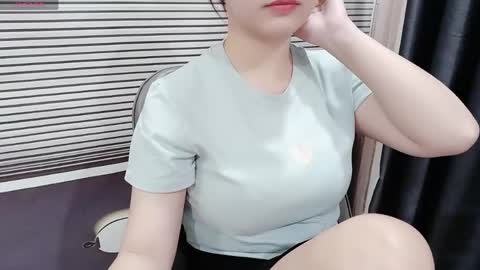 Snapshot of asiasweety chatting on 04/20/26, 01:19 SoHye online show from 04/20/26, 01:19