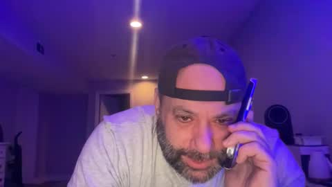 Snapshot of asilnjd chatting on 12/19/25, 12:17 Asilnjd call me sil online show from 12/19/25, 12:17