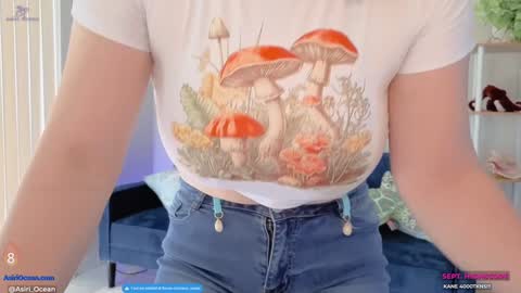 Asiri   pronounced Ah-siri Please no nicknames   3 online show from 09/26/25, 04:44