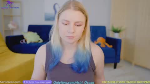 Asiri   pronounced Ah-siri Please no nicknames   3 online show from 06/29/26, 04:51