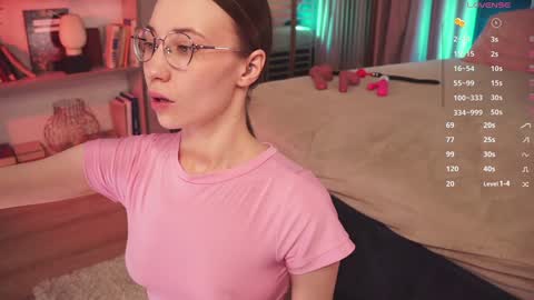 Snapshot of askaudrey chatting on 12/05/24, 05:17 Audrey online show from 12/05/24, 05:17