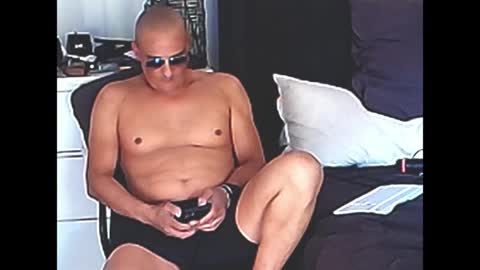 askil8802 online show from 04/04/26, 06:33