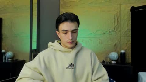 Aslan  online show from 03/10/26, 03:33