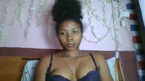 asmiraa online show from 06/03/26, 08:14