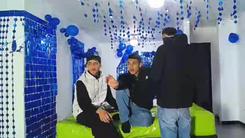 THOMAS AND DAMIAND online show from 12/30/24, 12:11