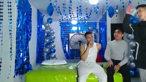 THOMAS AND DAMIAND online show from 02/07/25, 12:09