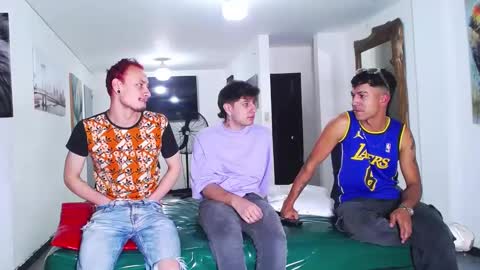 THOMAS AND DAMIAND online show from 09/12/25, 05:46