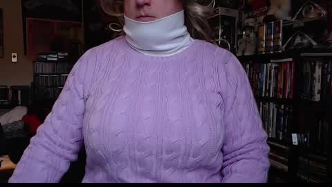 Snapshot of aspen_vale chatting on 12/08/24, 07:32 Aspen Vale online show from 12/08/24, 07:32