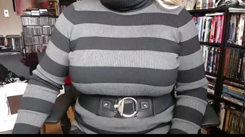 Snapshot of aspen_vale chatting on 12/21/24, 05:29 Aspen Vale online show from 12/21/24, 05:29