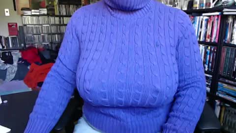 Snapshot of aspen_vale chatting on 09/14/25, 01:32 Aspen Vale online show from 09/14/25, 01:32