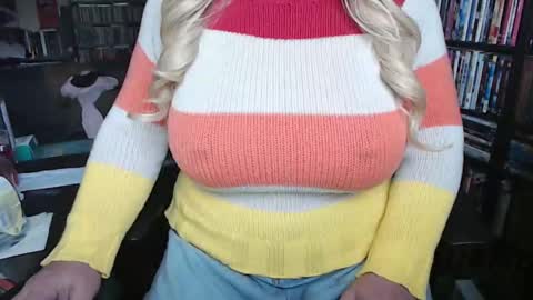 Snapshot of aspen_vale chatting on 10/13/25, 09:04 Aspen Vale online show from 10/13/25, 09:04