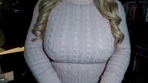 Snapshot of aspen_vale chatting on 11/26/25, 12:22 Aspen Vale online show from 11/26/25, 12:22